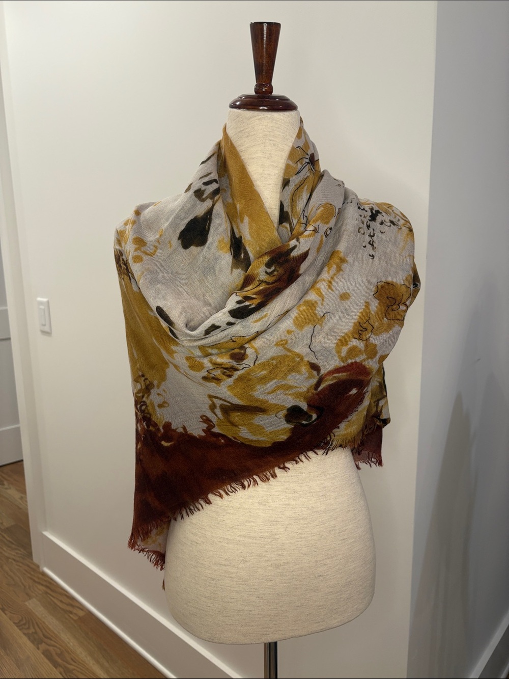 Loro Piana Floral Wrap - Picture 2 of 8